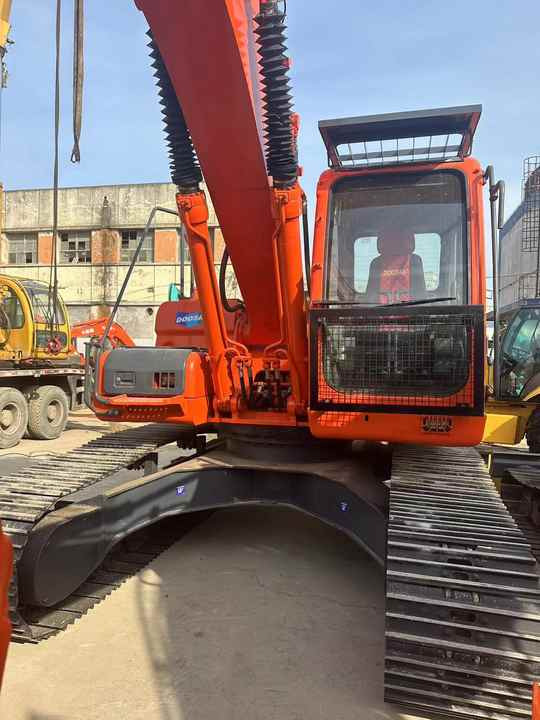 Doosan DX225LC Second-Hand Excavator | Korea Direct Import | 1-Year Warranty & Free Sea Shipping - Kāpurķēžu ekskavators: foto 2 Doosan DX225LC Second-Hand Excavator | Korea Direct Import | 1-Year Warranty & Free Sea Shipping - Kāpurķēžu ekskavators: foto 2