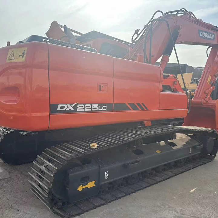 Doosan DX225LC Second-Hand Excavator | Korea Direct Import | 1-Year Warranty & Free Sea Shipping - Kāpurķēžu ekskavators: foto 1 Doosan DX225LC Second-Hand Excavator | Korea Direct Import | 1-Year Warranty & Free Sea Shipping - Kāpurķēžu ekskavators: foto 1