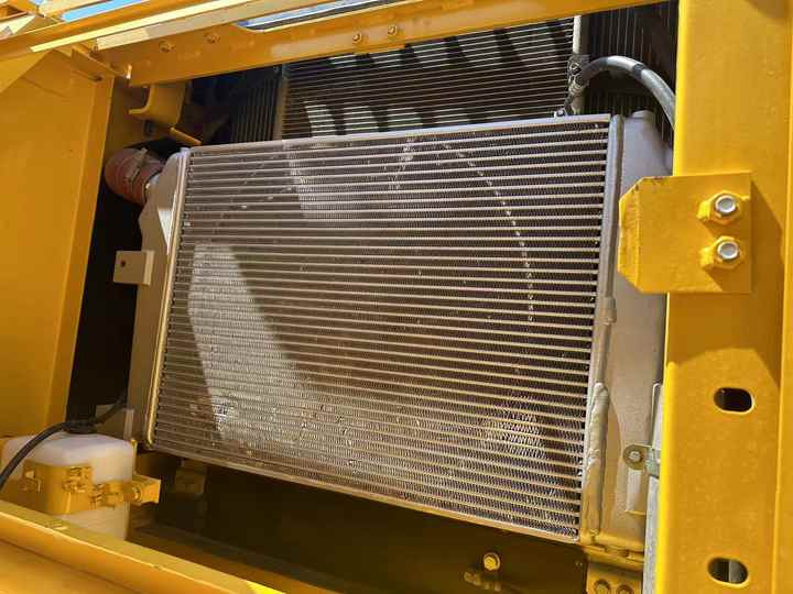 Durable and High Quality KOMATSU PC350 with Low Price Used Excavators PC300 PC350-8 PC350-7 PC400 PC500 PC450 for Sale in Stock - Ekskavators: foto 2 Durable and High Quality KOMATSU PC350 with Low Price Used Excavators PC300 PC350-8 PC350-7 PC400 PC500 PC450 for Sale in Stock - Ekskavators: foto 2