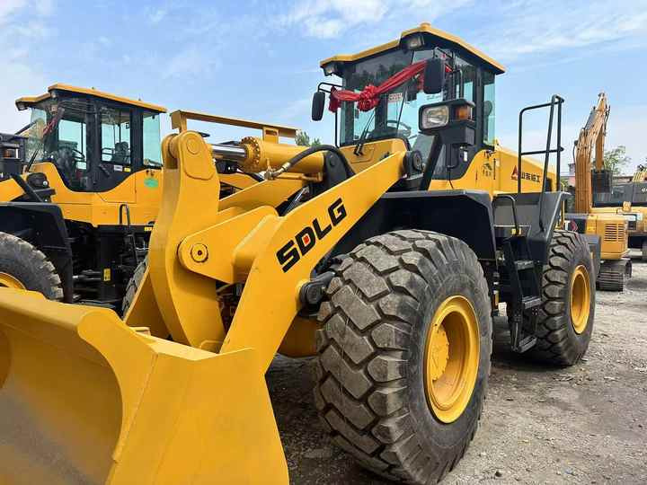 Excellent China Made SDLG LG956f LOADERS for Sale USED CONDITION SDLG LG956L LG936L LG933L 3 Tons Loader for Sale - Riteņu iekrāvējs: foto 5 Excellent China Made SDLG LG956f LOADERS for Sale USED CONDITION SDLG LG956L LG936L LG933L 3 Tons Loader for Sale - Riteņu iekrāvējs: foto 5