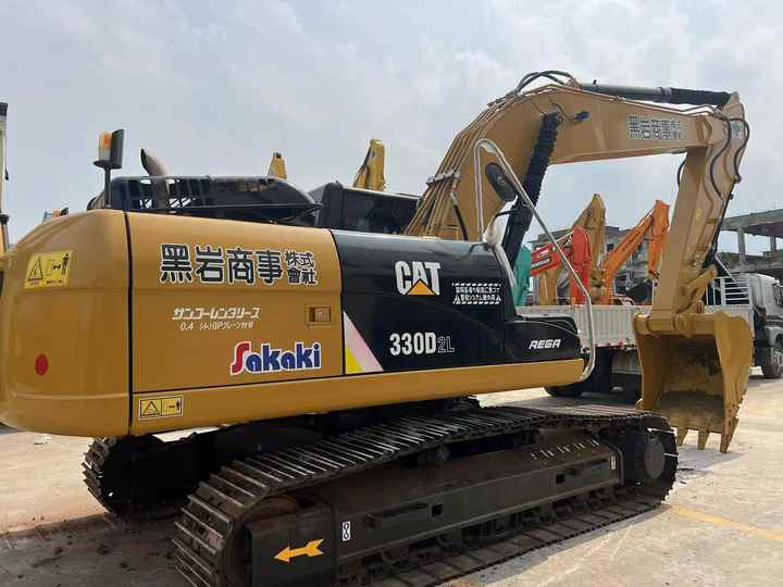 Good Condition Used CAT Excavator Japan 330D Original Used Excavator Cat 330D in Stock - Kāpurķēžu ekskavators: foto 3 Good Condition Used CAT Excavator Japan 330D Original Used Excavator Cat 330D in Stock - Kāpurķēžu ekskavators: foto 3