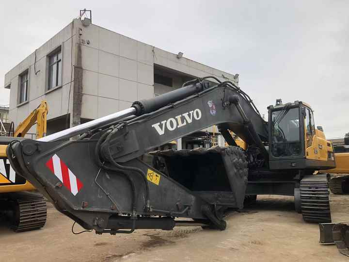 Good Condition VOLVO EC480DL Excavator Low Price Large Hydraulic Crawler Excavator volvo 480dl for Sale - Ekskavators: foto 3 Good Condition VOLVO EC480DL Excavator Low Price Large Hydraulic Crawler Excavator volvo 480dl for Sale - Ekskavators: foto 3