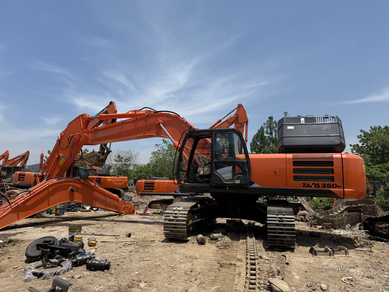 HITACHI Used 350-5g Excavator - Riteņu ekskavators: foto 2 HITACHI Used 350-5g Excavator - Riteņu ekskavators: foto 2