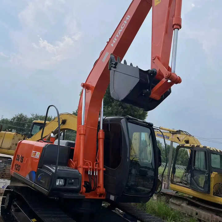 HITACHI ZX120-6 Original Japan Surplus Hitachi ZX120-6 for Sale - Kāpurķēžu ekskavators: foto 3 HITACHI ZX120-6 Original Japan Surplus Hitachi ZX120-6 for Sale - Kāpurķēžu ekskavators: foto 3