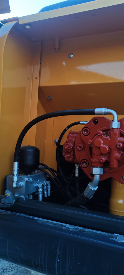 Kāpurķēžu ekskavators Hyundai 305-9t [ Copy ] [ Copy ] [ Copy ] [ Copy ] [ Copy ]: foto 18