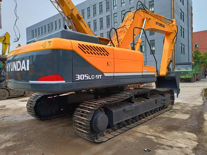 Hyundai Digger 305-9T Second Hand Korea Made High Performance Machine Hyundai Excavator for Sale - Kāpurķēžu ekskavators: foto 3 Hyundai Digger 305-9T Second Hand Korea Made High Performance Machine Hyundai Excavator for Sale - Kāpurķēžu ekskavators: foto 3