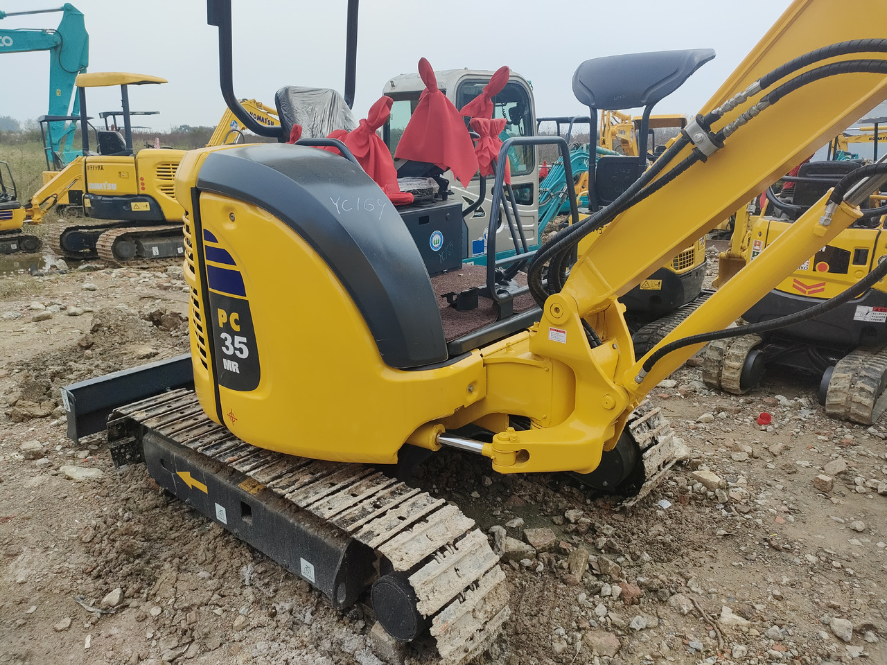 KOMATSU PC35 - Mini-ekskavators: foto 4 KOMATSU PC35 - Mini-ekskavators: foto 4