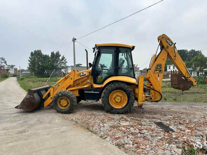 Low Price JCB 3CX Backhoe Loader in Excellent Condition for Sale JCB3CX JCB 4CX Available for Sale - Ekskavators-iekrāvējs: foto 2 Low Price JCB 3CX Backhoe Loader in Excellent Condition for Sale JCB3CX JCB 4CX Available for Sale - Ekskavators-iekrāvējs: foto 2