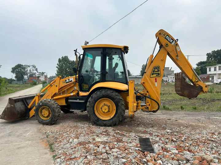 Low Price JCB 3CX Backhoe Loader in Excellent Condition for Sale JCB3CX JCB 4CX Available for Sale - Ekskavators-iekrāvējs: foto 3 Low Price JCB 3CX Backhoe Loader in Excellent Condition for Sale JCB3CX JCB 4CX Available for Sale - Ekskavators-iekrāvējs: foto 3
