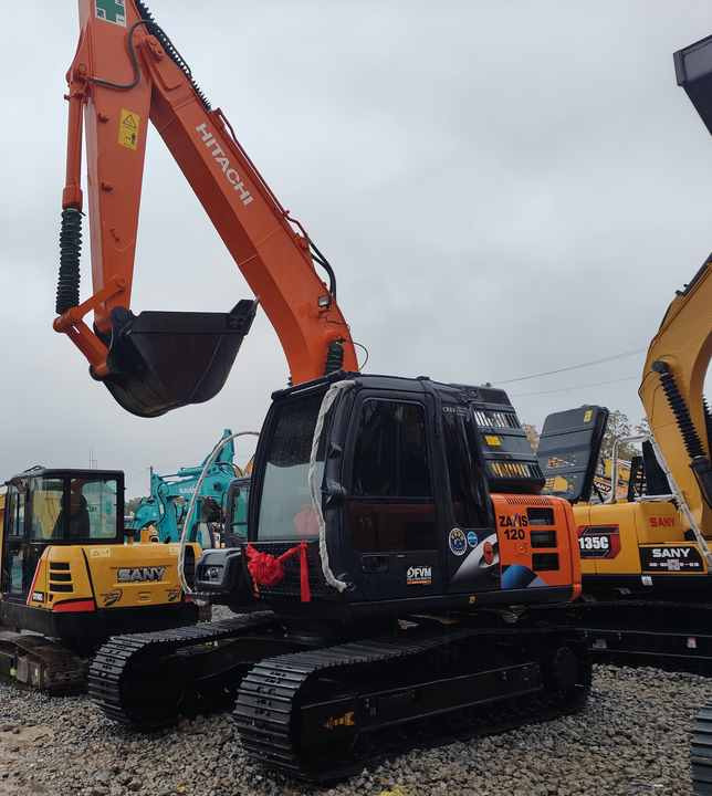 Original Hitachi ZX120 Crawler Excavator Low Hours Perfect for Various Projects Available Used Excavators for Sale - Kāpurķēžu ekskavators: foto 4 Original Hitachi ZX120 Crawler Excavator Low Hours Perfect for Various Projects Available Used Excavators for Sale - Kāpurķēžu ekskavators: foto 4