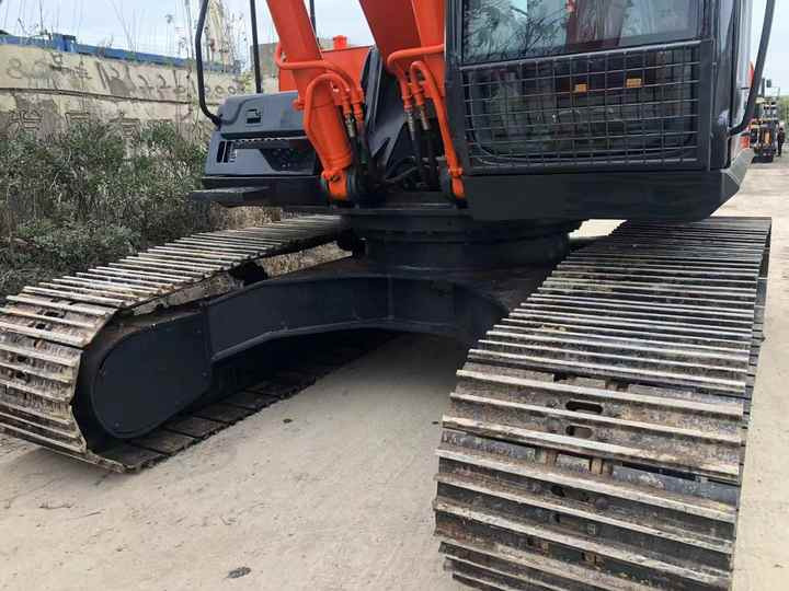 Original Japan Hitachi ZX350 Excavator Hitachi Excavator in Low Price for Hot Sale - Kāpurķēžu ekskavators: foto 4 Original Japan Hitachi ZX350 Excavator Hitachi Excavator in Low Price for Hot Sale - Kāpurķēžu ekskavators: foto 4