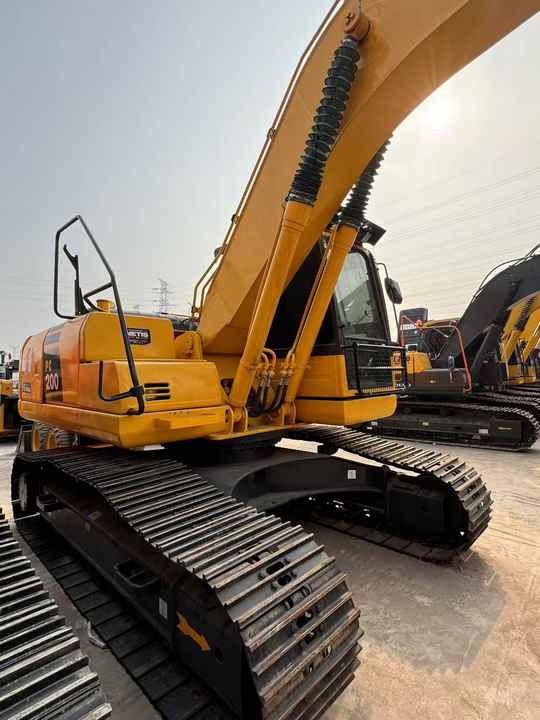 PC200-8 Low Working Hour Second Hand 20 Ton Excavator Komatsu Pc200-8 Crawler Excavator Used Komatsu Excavator PC200-8N1 - Ekskavators: foto 2 PC200-8 Low Working Hour Second Hand 20 Ton Excavator Komatsu Pc200-8 Crawler Excavator Used Komatsu Excavator PC200-8N1 - Ekskavators: foto 2