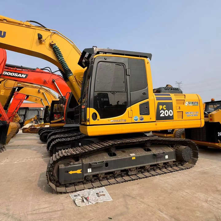 PC200-8 Low Working Hour Second Hand 20 Ton Excavator Komatsu Pc200-8 Crawler Excavator Used Komatsu Excavator PC200-8N1 - Ekskavators: foto 1 PC200-8 Low Working Hour Second Hand 20 Ton Excavator Komatsu Pc200-8 Crawler Excavator Used Komatsu Excavator PC200-8N1 - Ekskavators: foto 1