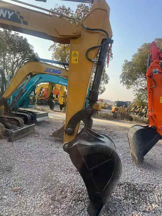 USED Sany 95 Excavator with Good Condition for Sale - Kāpurķēžu ekskavators: foto 4 USED Sany 95 Excavator with Good Condition for Sale - Kāpurķēžu ekskavators: foto 4