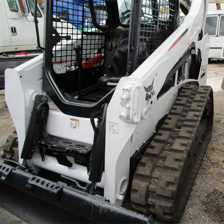 Used Bobcat T590 Used Skid Steer Loader with Good Condition for Sale S160 S185 S300 S330 T590 3T 4T 5T 2T - Kompaktiekrāvējs: foto 1 Used Bobcat T590 Used Skid Steer Loader with Good Condition for Sale S160 S185 S300 S330 T590 3T 4T 5T 2T - Kompaktiekrāvējs: foto 1