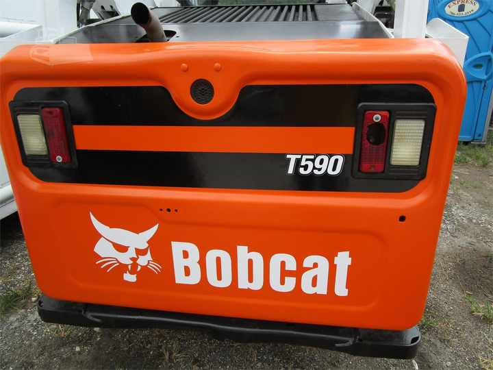 Used Bobcat T590 Used Skid Steer Loader with Good Condition for Sale S160 S185 S300 S330 T590 3T 4T 5T 2T - Kompaktiekrāvējs: foto 3 Used Bobcat T590 Used Skid Steer Loader with Good Condition for Sale S160 S185 S300 S330 T590 3T 4T 5T 2T - Kompaktiekrāvējs: foto 3
