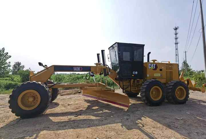 Used Caterpillar CAT 140k Land Road Motor Grader CAT140k Used Grader Cheap Price for Sale - Greiders: foto 5 Used Caterpillar CAT 140k Land Road Motor Grader CAT140k Used Grader Cheap Price for Sale - Greiders: foto 5