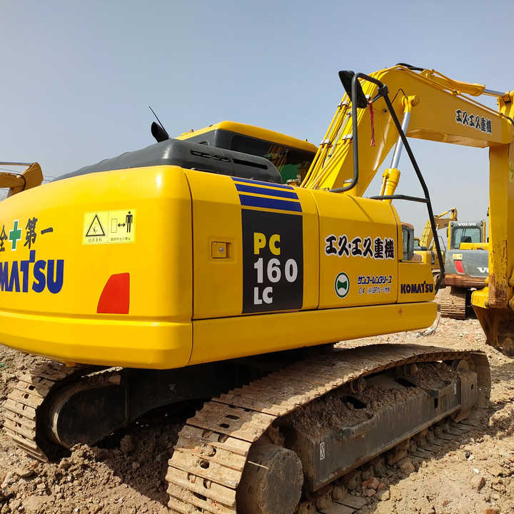 Used Good Quality Japan Original PC160-7 in Good Condition PC160-7 Komatsu - Kāpurķēžu ekskavators: foto 1 Used Good Quality Japan Original PC160-7 in Good Condition PC160-7 Komatsu - Kāpurķēžu ekskavators: foto 1