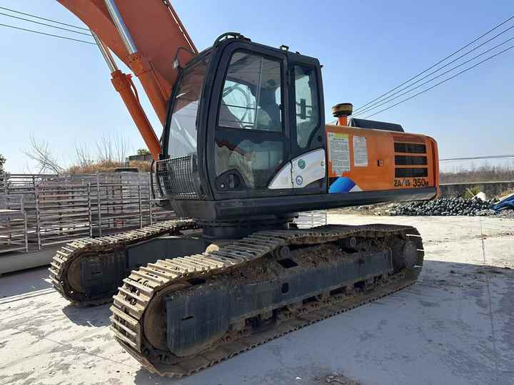 Used Hitachi Zx 350 Excavator with Loe Shipping and Certificate Global Shipping - Kāpurķēžu ekskavators: foto 2 Used Hitachi Zx 350 Excavator with Loe Shipping and Certificate Global Shipping - Kāpurķēžu ekskavators: foto 2