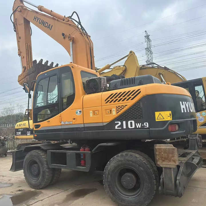 Used Hyundai Korea Hydraulic Excavator Hyundai 210-9 Excavator Excellent Condition 21 Ton Used Excavator for Sale - Ekskavators: foto 1 Used Hyundai Korea Hydraulic Excavator Hyundai 210-9 Excavator Excellent Condition 21 Ton Used Excavator for Sale - Ekskavators: foto 1