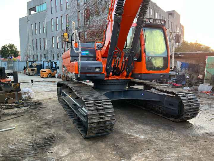 Used Large Doosan DX340 Excavator Original DX340-9 Used Excavator 34 Tons DX340lc-9c Hydraulic Excavator Sold Well - Ekskavators: foto 5 Used Large Doosan DX340 Excavator Original DX340-9 Used Excavator 34 Tons DX340lc-9c Hydraulic Excavator Sold Well - Ekskavators: foto 5