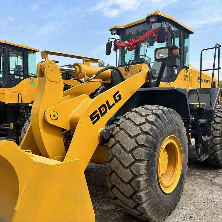 Used SDLG 956F Wheel Loader in Good Condition Hot Sale Chinese Brand Sdlg Used SDLG 956F Loader for Sale - Riteņu iekrāvējs: foto 1 Used SDLG 956F Wheel Loader in Good Condition Hot Sale Chinese Brand Sdlg Used SDLG 956F Loader for Sale - Riteņu iekrāvējs: foto 1