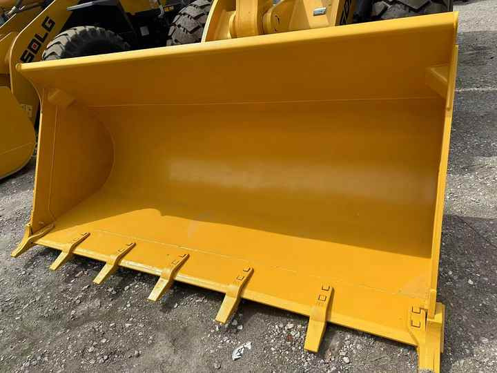 Used SDLG L958F Hydraulic Large Wheel Loader SDLG L958F Good Price Loader on Hot Sale Sdlg 956 958 - Riteņu iekrāvējs: foto 4 Used SDLG L958F Hydraulic Large Wheel Loader SDLG L958F Good Price Loader on Hot Sale Sdlg 956 958 - Riteņu iekrāvējs: foto 4