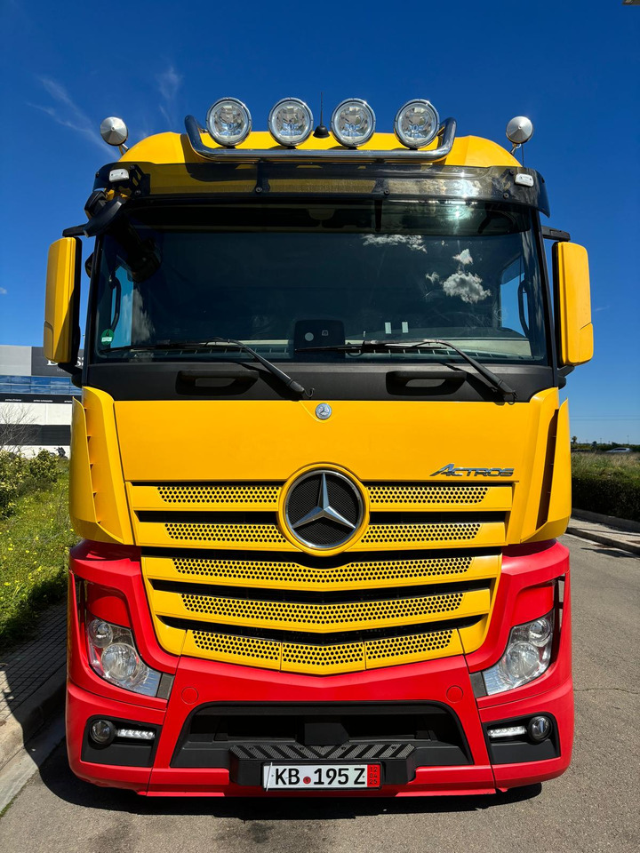 MERCEDES-BENZ ACTROS 450 - Autovedējs: foto 2 MERCEDES-BENZ ACTROS 450 - Autovedējs: foto 2