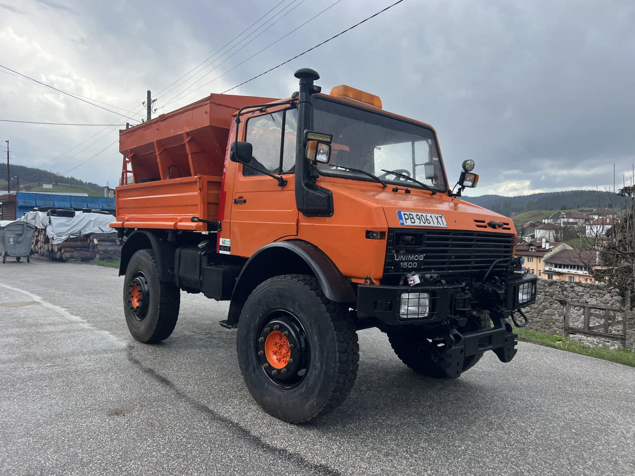 Mercedes-Benz UNIMOG U1500, 4х4, Самосвал - Sniega novākšanas tehnika: foto 1 Mercedes-Benz UNIMOG U1500, 4х4, Самосвал - Sniega novākšanas tehnika: foto 1