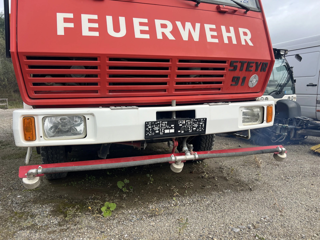 Steyr 791 4х4, 27000 км.Водоноска, FEUERWEHR, - Ugunsdzēsēju mašīna: foto 3 Steyr 791 4х4, 27000 км.Водоноска, FEUERWEHR, - Ugunsdzēsēju mašīna: foto 3