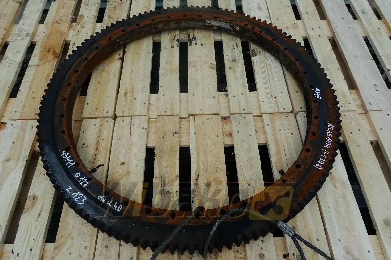 Atlas 1704 - Devēja gredzens - Celtniecības tehnika: foto 1 Atlas 1704 - Devēja gredzens - Celtniecības tehnika: foto 1