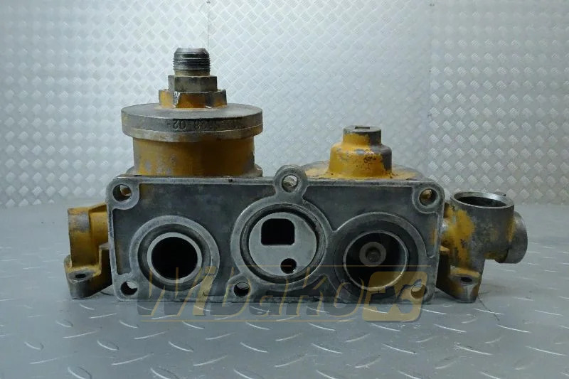 Caterpillar 166-1329 - Eļļas filtrs - Celtniecības tehnika: foto 1 Caterpillar 166-1329 - Eļļas filtrs - Celtniecības tehnika: foto 1