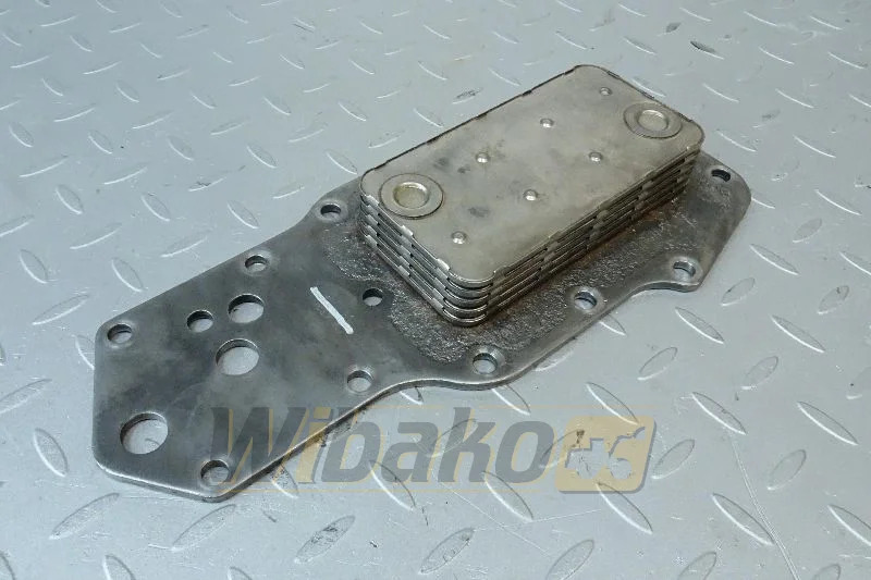 Cummins 3904320 - Eļļas dzesētājs - Celtniecības tehnika: foto 1 Cummins 3904320 - Eļļas dzesētājs - Celtniecības tehnika: foto 1