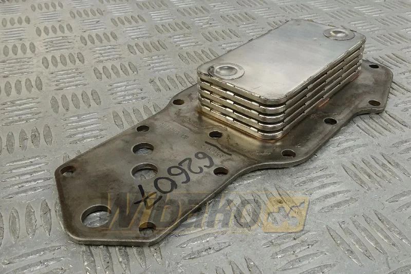 Cummins 3957543 - Eļļas dzesētājs - Celtniecības tehnika: foto 1 Cummins 3957543 - Eļļas dzesētājs - Celtniecības tehnika: foto 1