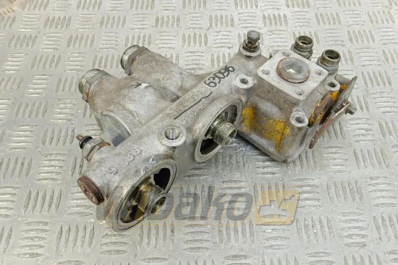 Deutz 04186081 - Eļļas filtrs - Celtniecības tehnika: foto 1 Deutz 04186081 - Eļļas filtrs - Celtniecības tehnika: foto 1