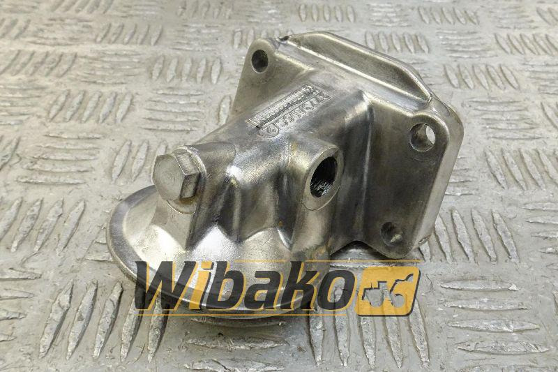 Oil filter bracket Caterpillar 249-0974 - Eļļas filtrs - Celtniecības tehnika: foto 1 Oil filter bracket Caterpillar 249-0974 - Eļļas filtrs - Celtniecības tehnika: foto 1