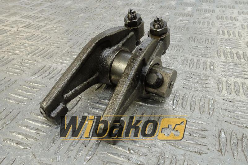 Rocker arm for engine Komatsu 6D125E-3 - Motora galva - Celtniecības tehnika: foto 1 Rocker arm for engine Komatsu 6D125E-3 - Motora galva - Celtniecības tehnika: foto 1