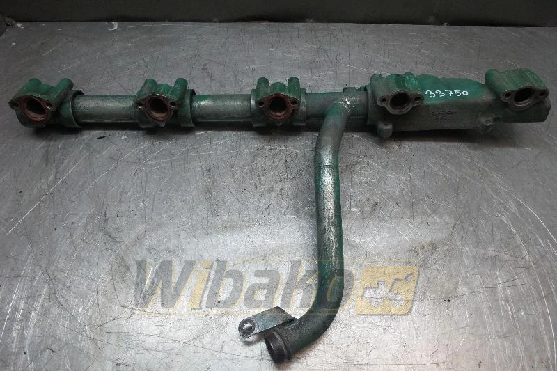 Volvo D16 1543808 - Ieplūdes kolektors - Celtniecības tehnika: foto 1 Volvo D16 1543808 - Ieplūdes kolektors - Celtniecības tehnika: foto 1