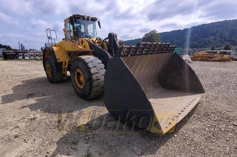 Volvo L220E - Riteņu iekrāvējs: foto 3 Volvo L220E - Riteņu iekrāvējs: foto 3