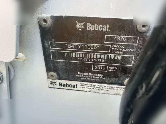 BOBCAT S70 - Kompaktiekrāvējs: foto 4 BOBCAT S70 - Kompaktiekrāvējs: foto 4