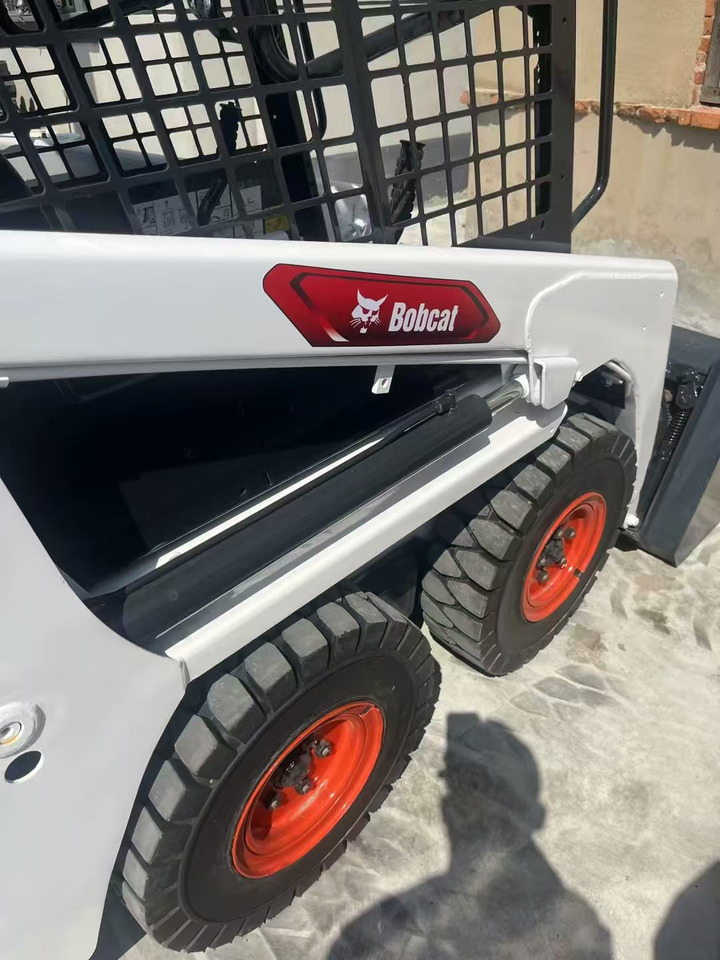 BOBCAT S730 - Riteņu iekrāvējs: foto 4 BOBCAT S730 - Riteņu iekrāvējs: foto 4