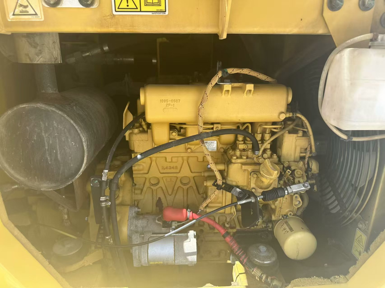 CATERPILLAR 306E2 - Kāpurķēžu ekskavators: foto 2 CATERPILLAR 306E2 - Kāpurķēžu ekskavators: foto 2