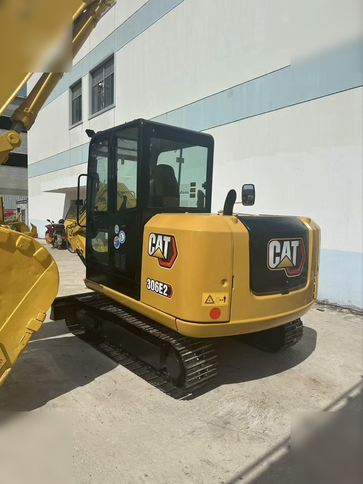 CATERPILLAR 306E2 - Kāpurķēžu ekskavators: foto 1 CATERPILLAR 306E2 - Kāpurķēžu ekskavators: foto 1