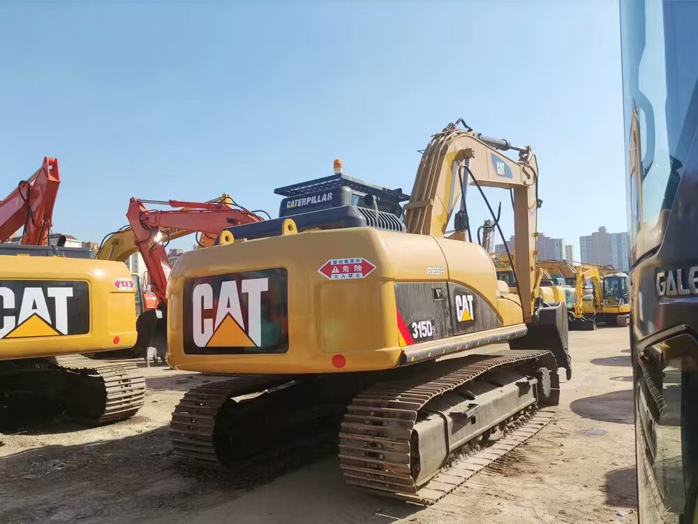 CATERPILLAR 315D - Kāpurķēžu ekskavators: foto 2 CATERPILLAR 315D - Kāpurķēžu ekskavators: foto 2