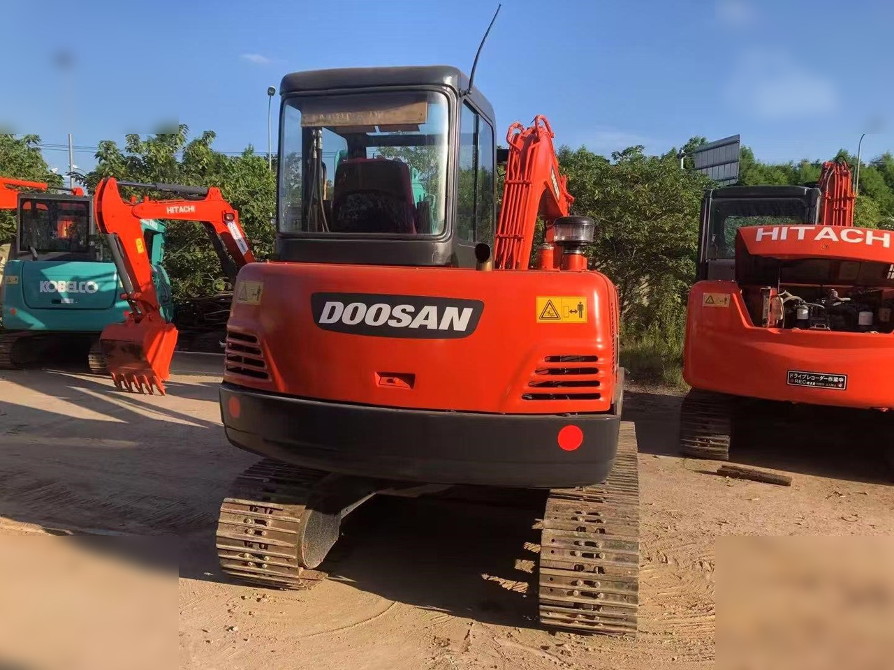 DOOSAN DH55-V - Mini-ekskavators: foto 5 DOOSAN DH55-V - Mini-ekskavators: foto 5