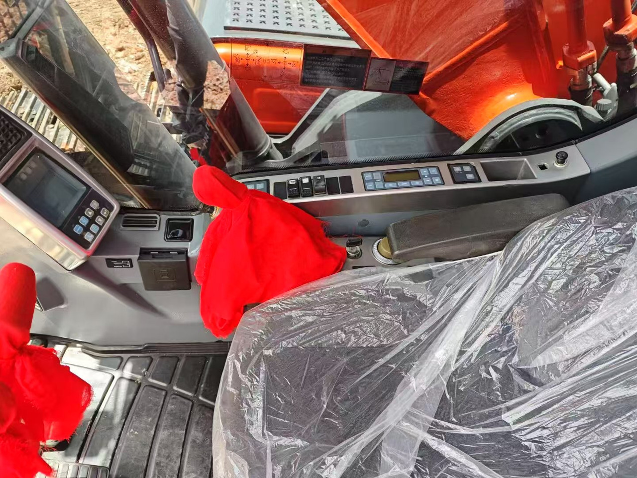 DOOSAN DX300 - Kāpurķēžu ekskavators: foto 5 DOOSAN DX300 - Kāpurķēžu ekskavators: foto 5