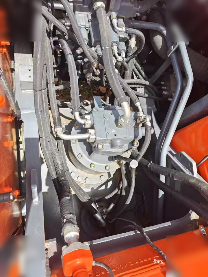DOOSAN DX300 LC - Kāpurķēžu ekskavators: foto 4 DOOSAN DX300 LC - Kāpurķēžu ekskavators: foto 4
