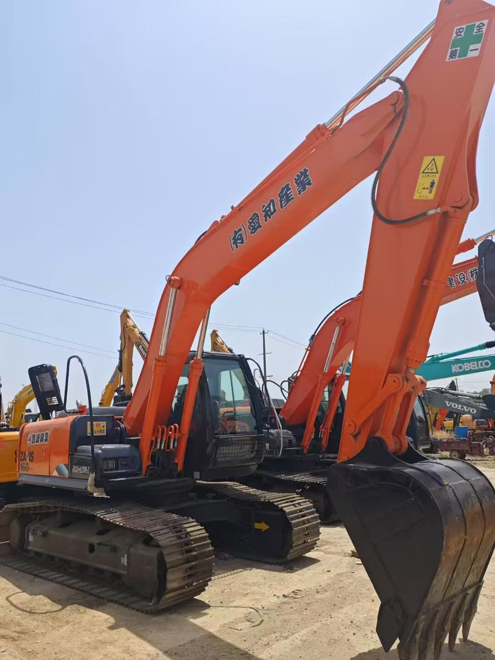 HITACHI ZX160 - Kāpurķēžu ekskavators: foto 4 HITACHI ZX160 - Kāpurķēžu ekskavators: foto 4