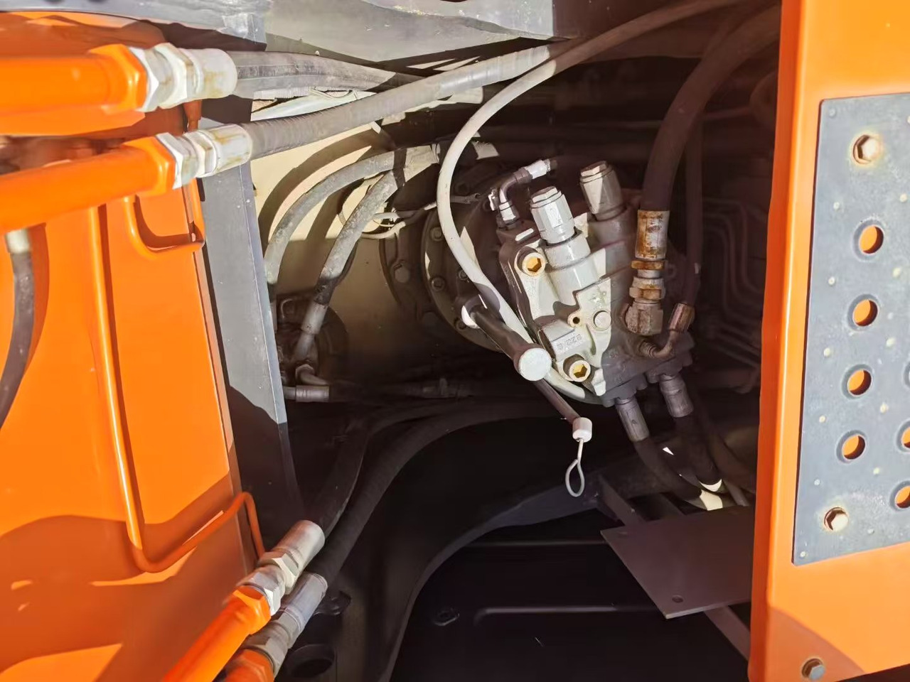 HITACHI ZX160 līzingu HITACHI ZX160: foto 9