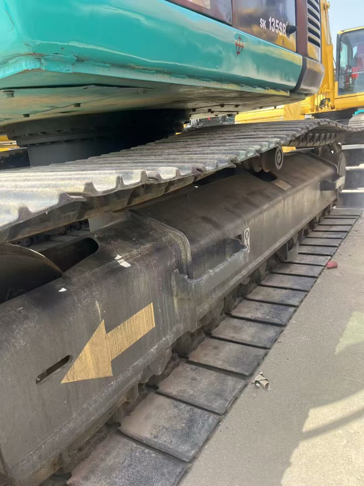 KOBELCO 135SR - Kāpurķēžu ekskavators: foto 3 KOBELCO 135SR - Kāpurķēžu ekskavators: foto 3